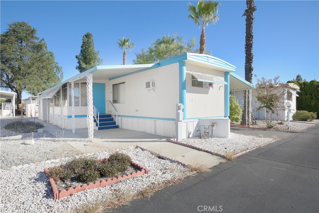 725 W Thornton 41
