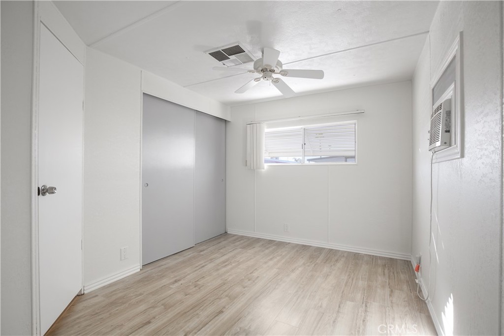 725 W Thornton 41