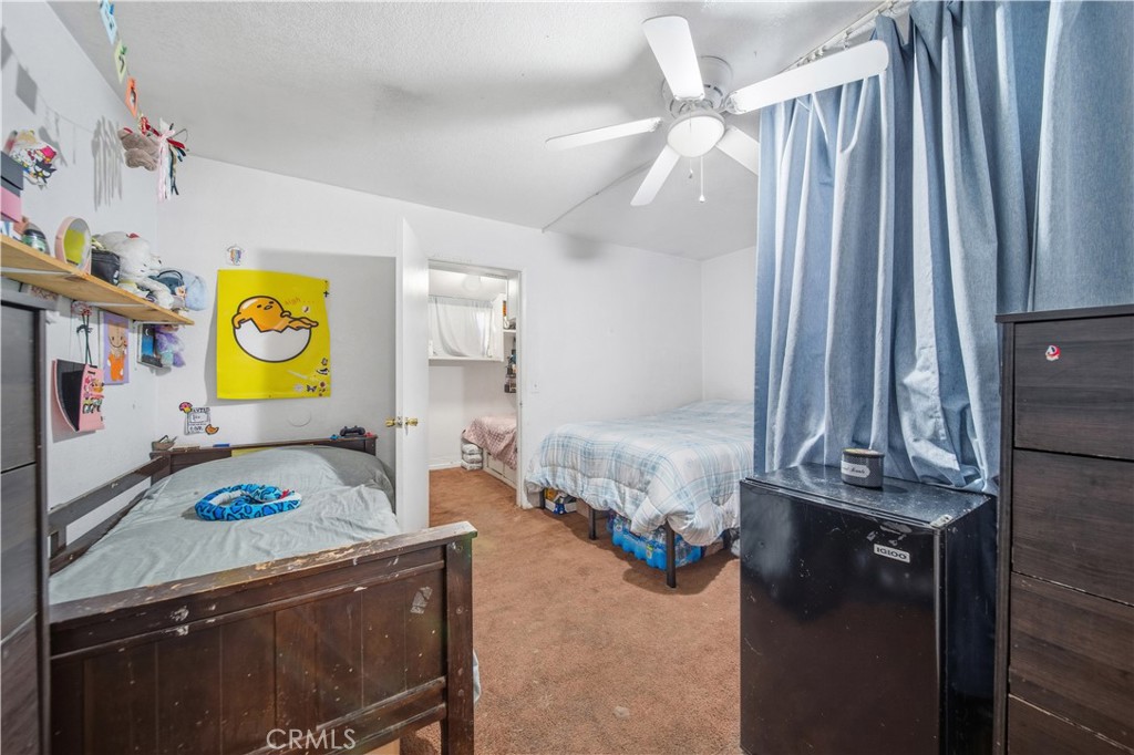 727 El Centro Avenue