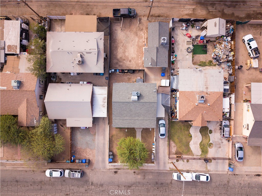 727 El Centro Avenue