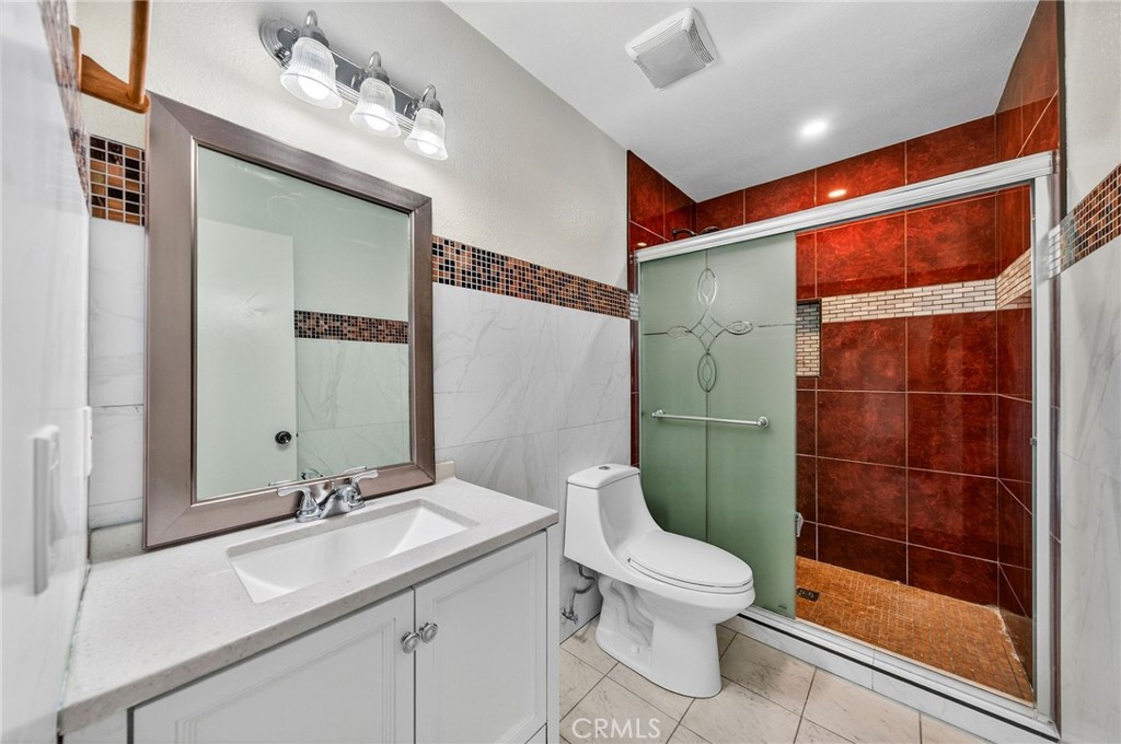 764 N Glendora Avenue