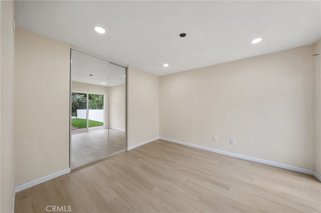 1723 Larkhaven Glen