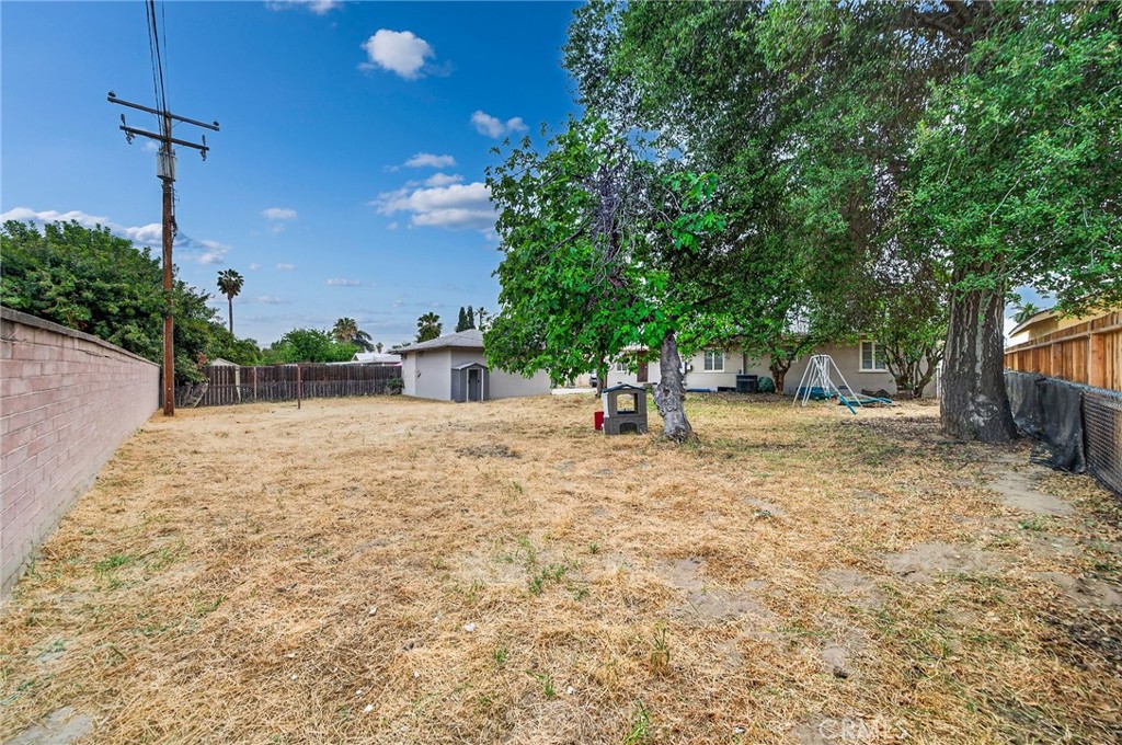 345 S Juanita Street