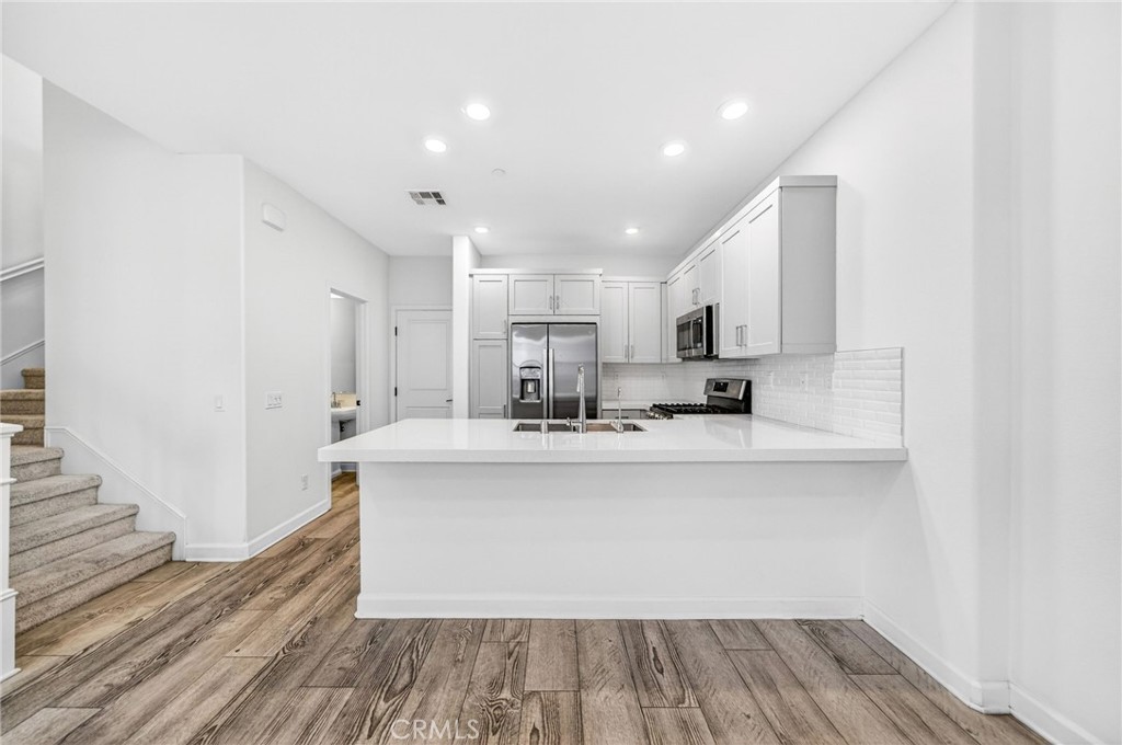 1218 Sunrise View 105