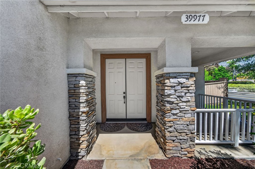 39977 Chalon Court