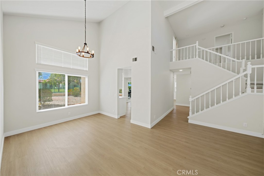 30055 Calle Belcanto