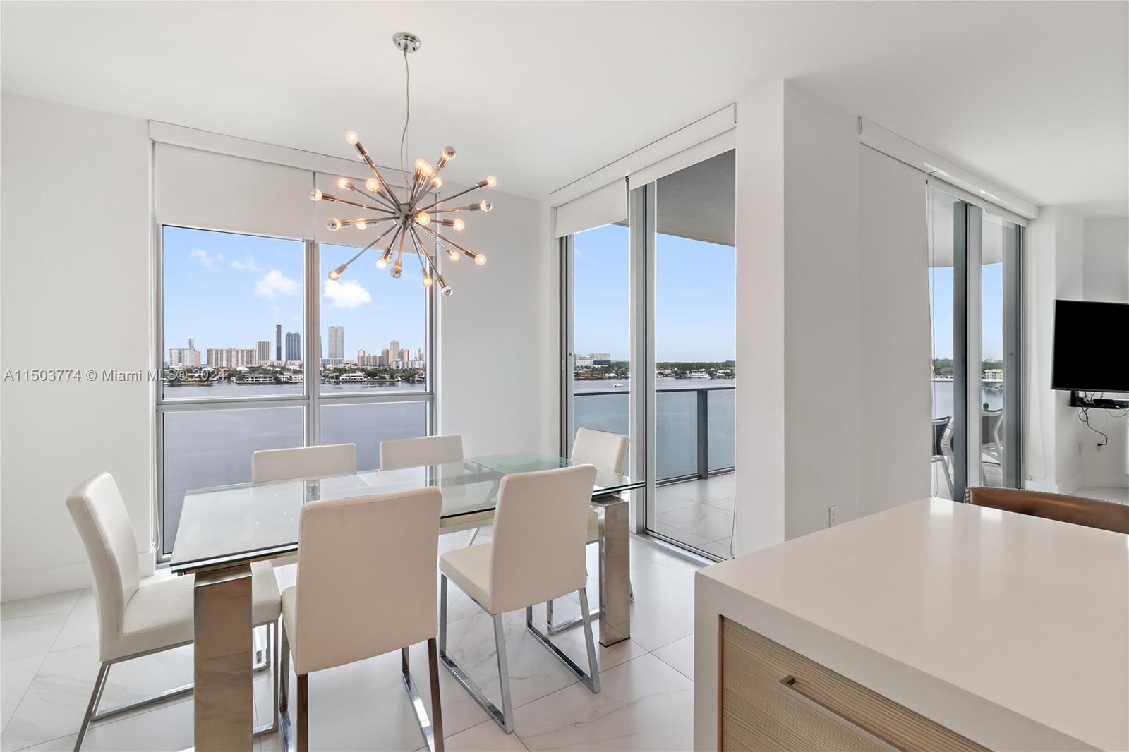17301 Biscayne Blvd # 909