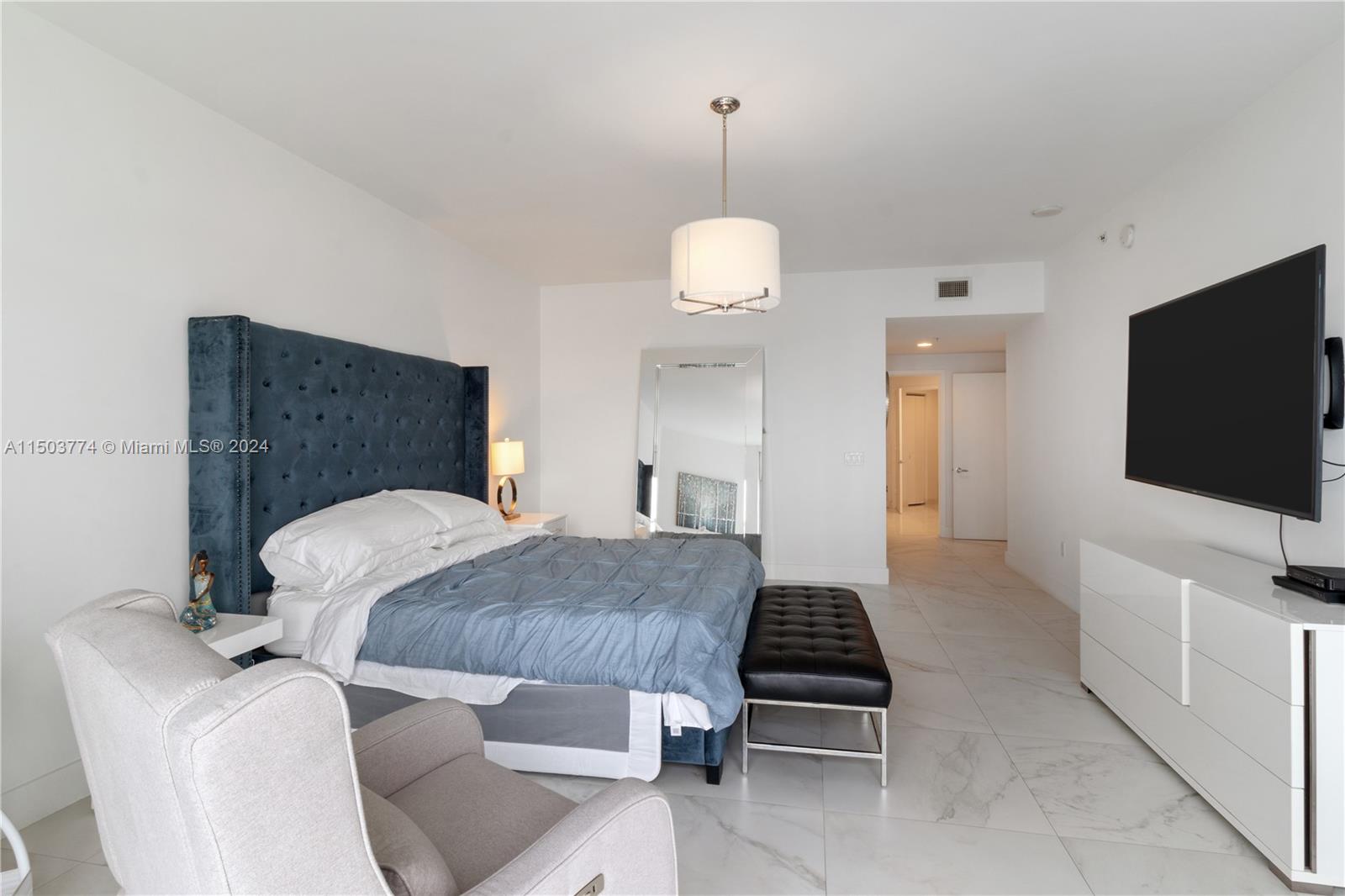 17301 Biscayne Blvd # 909