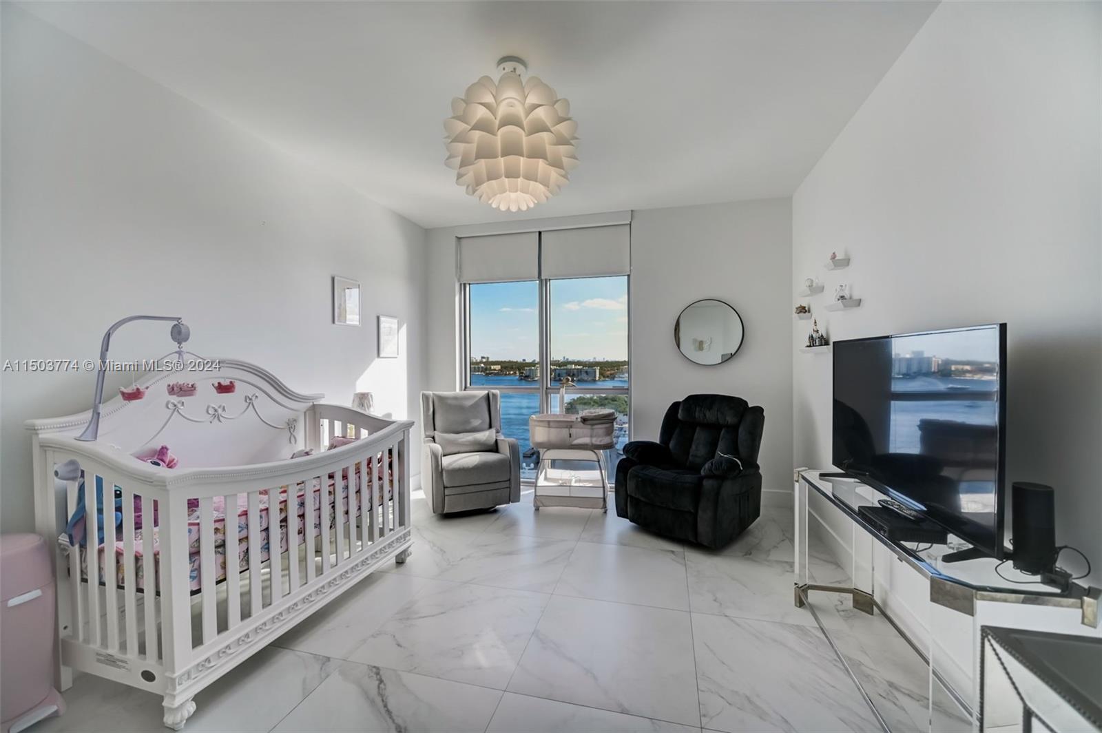 17301 Biscayne Blvd # 909