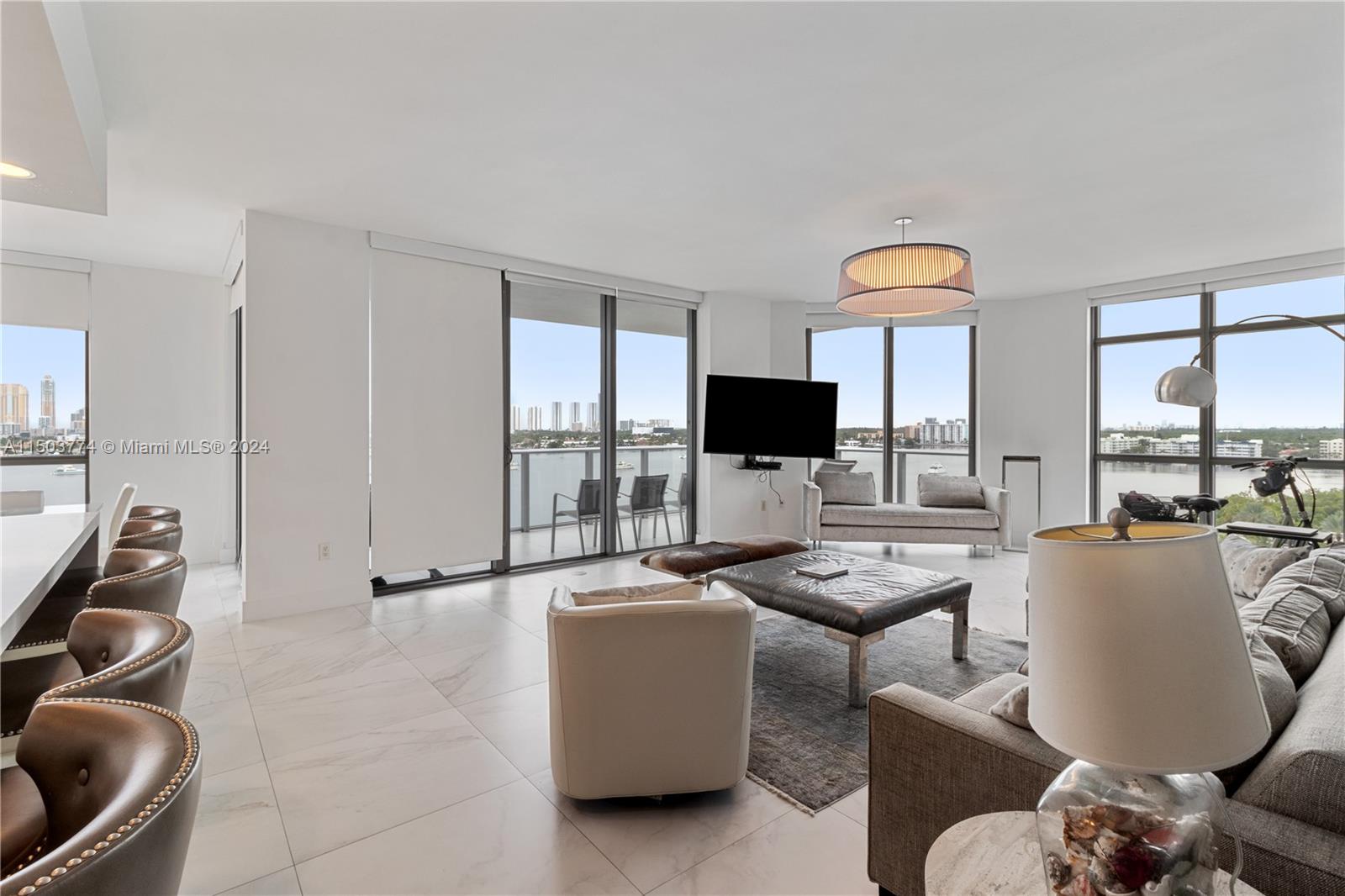 17301 Biscayne Blvd # 909