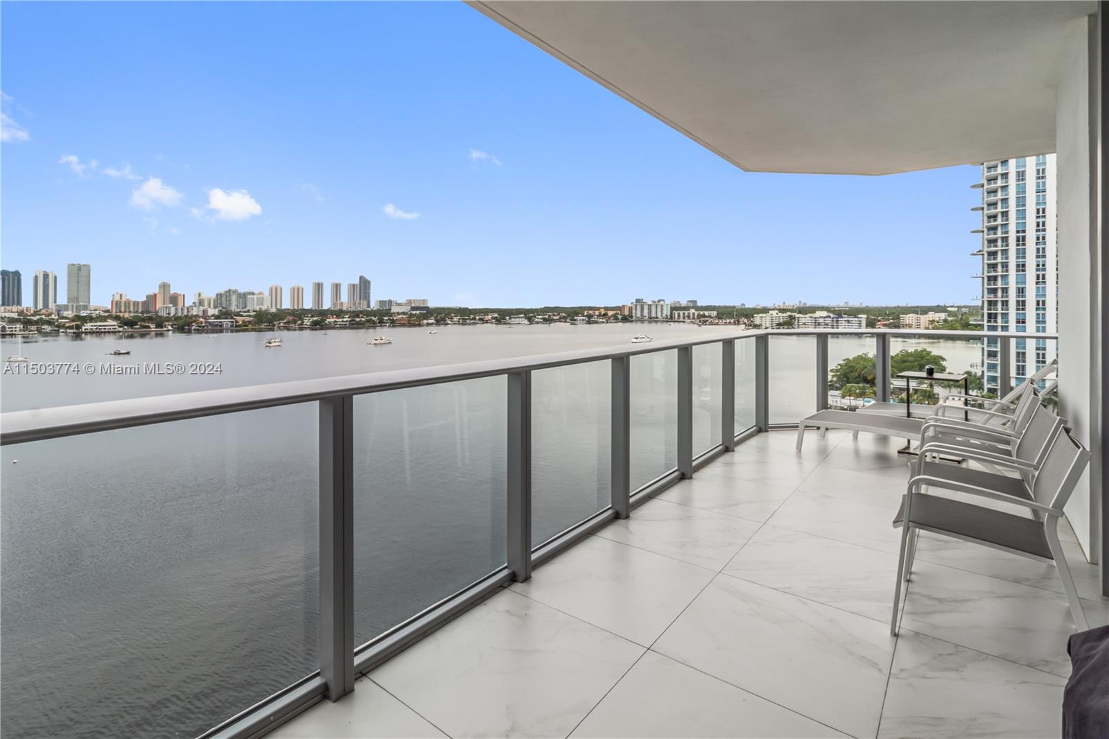 17301 Biscayne Blvd # 909