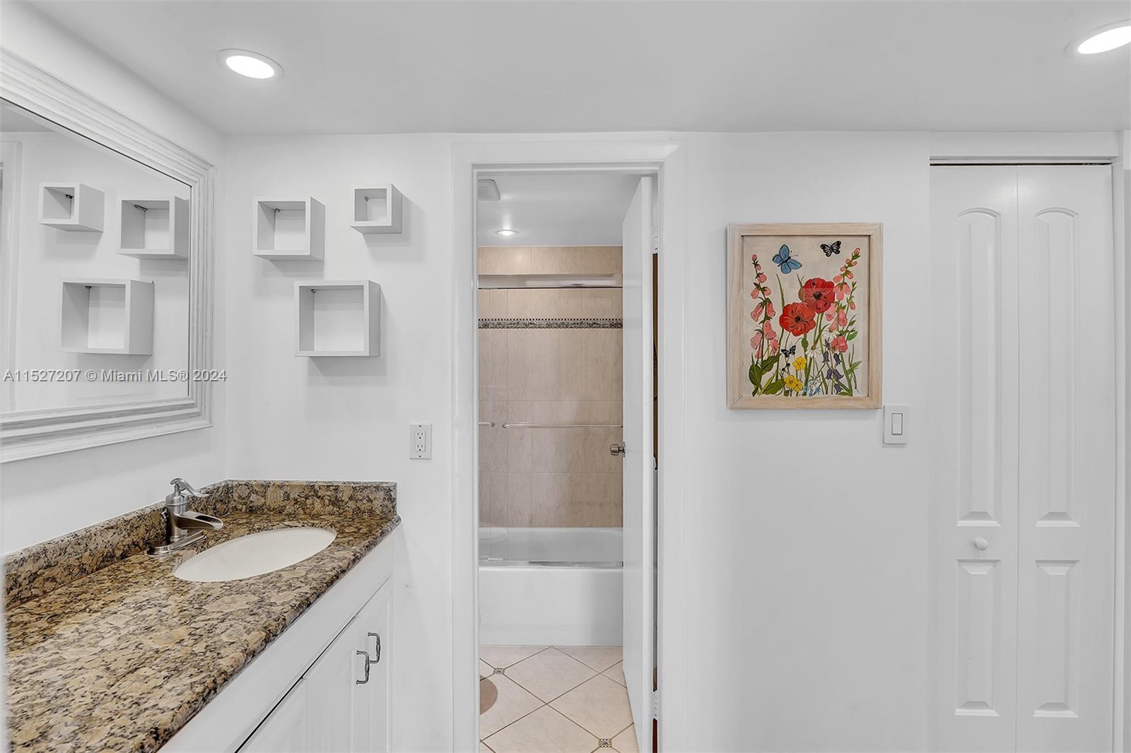 20400 W Country Club Dr # 506