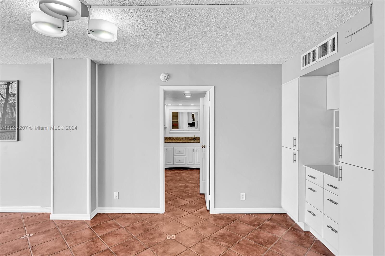 20400 W Country Club Dr # 506
