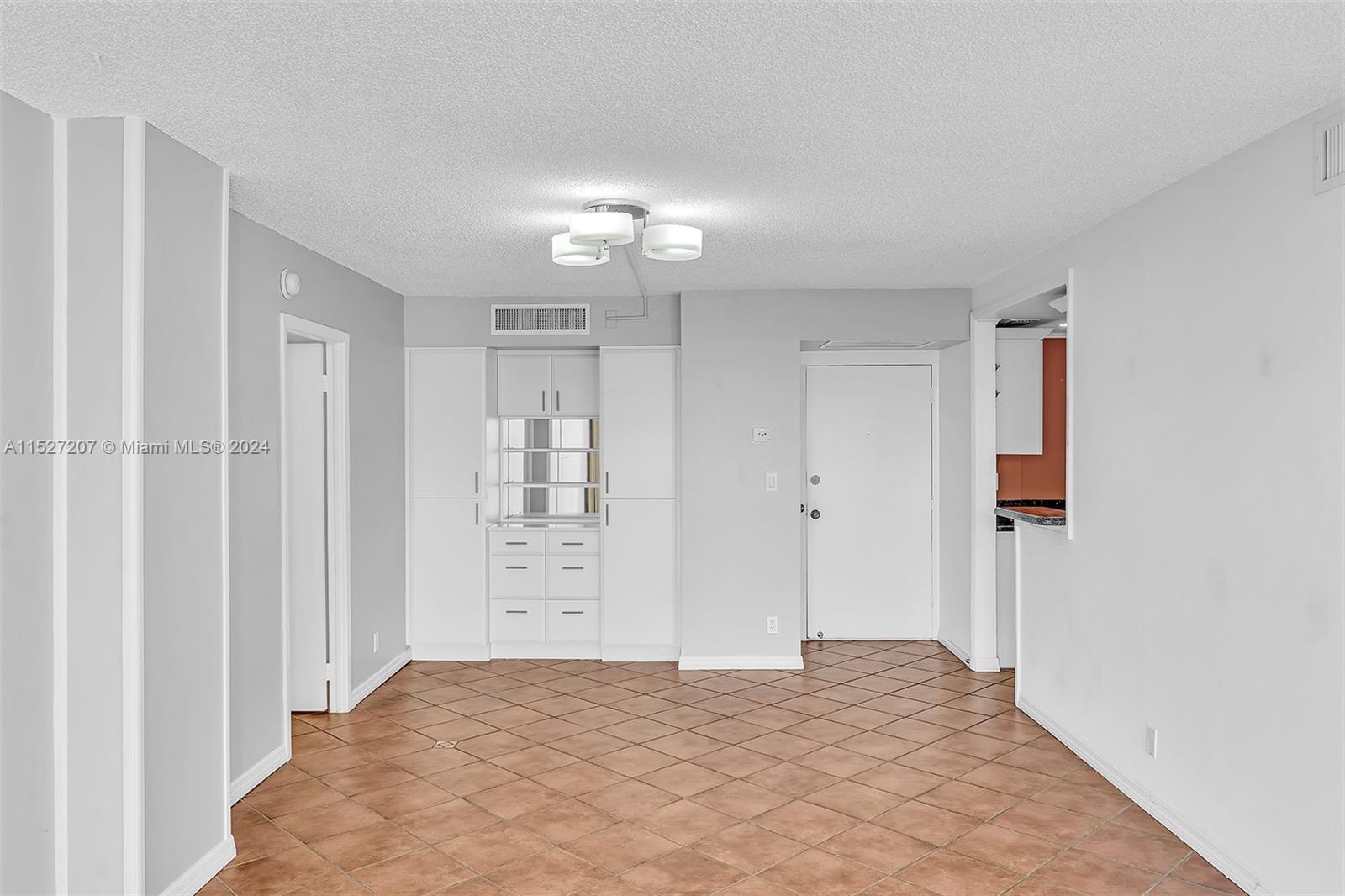 20400 W Country Club Dr # 506