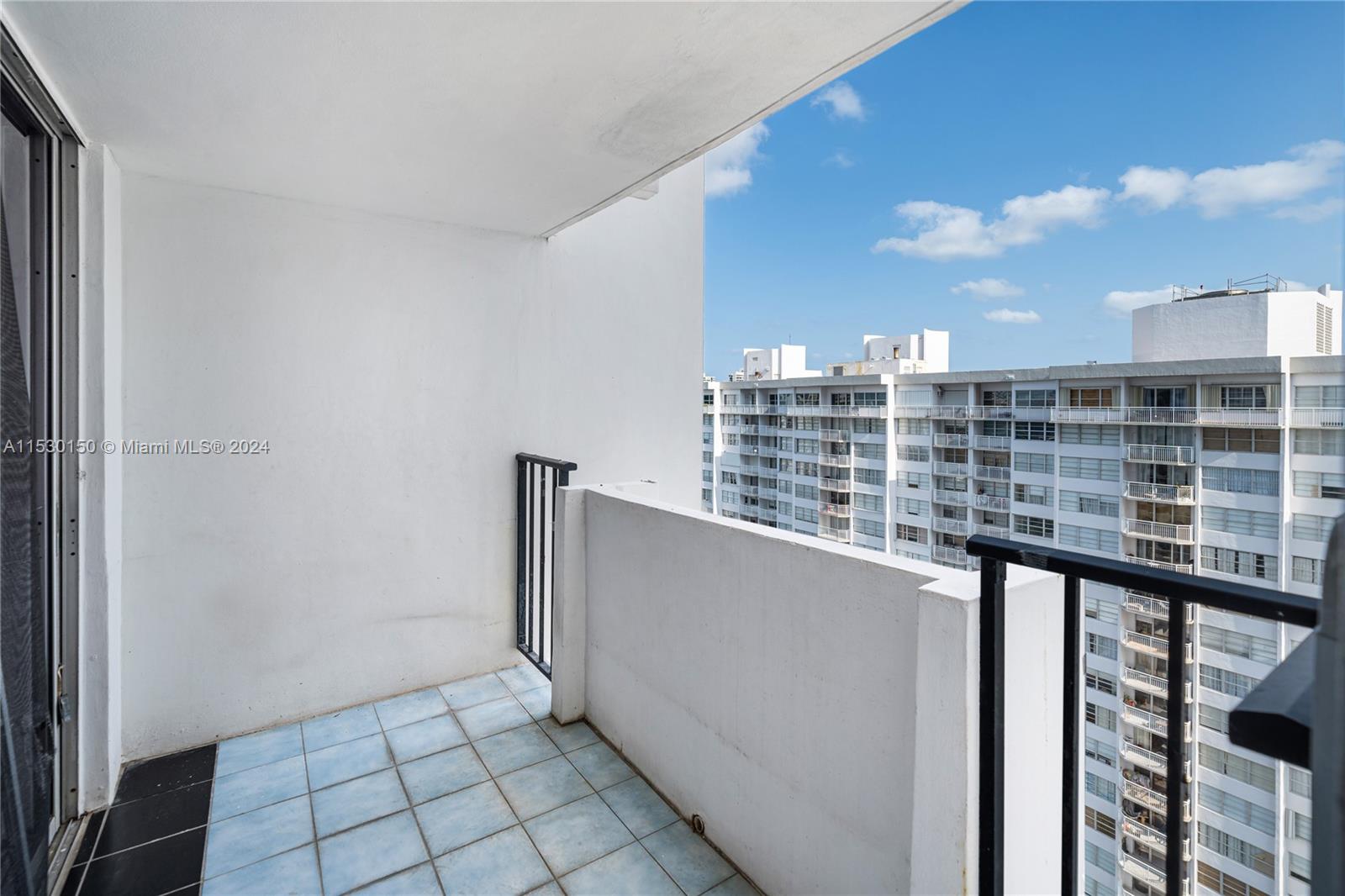 2750 NE 183rd St Unit: 2012
