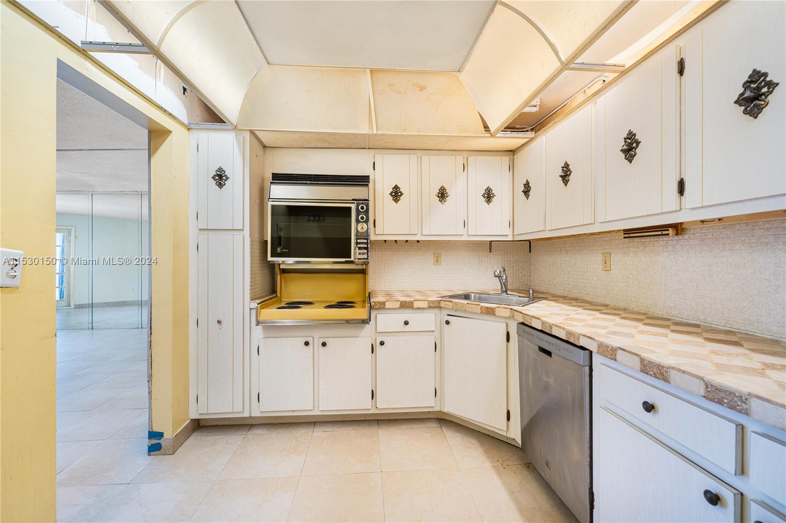 2750 NE 183rd St Unit: 2012
