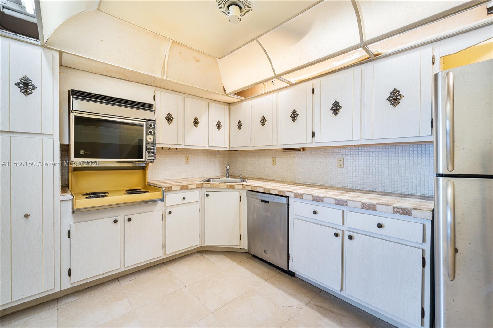 2750 NE 183rd St Unit: 2012