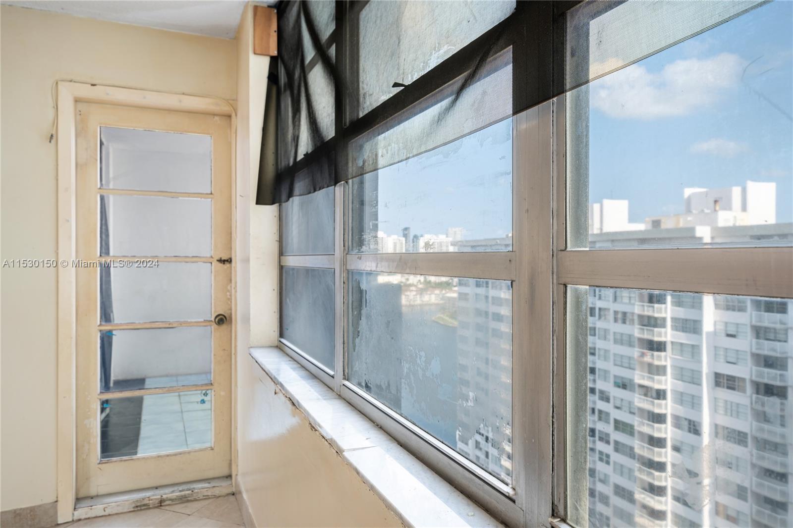 2750 NE 183rd St Unit: 2012
