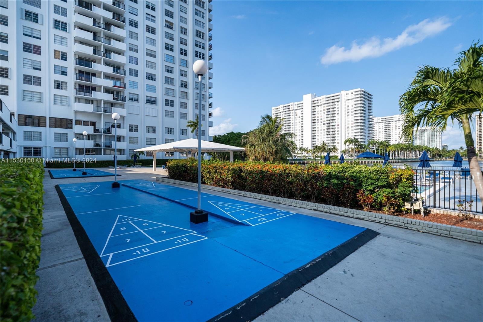 2750 NE 183rd St Unit: 2012