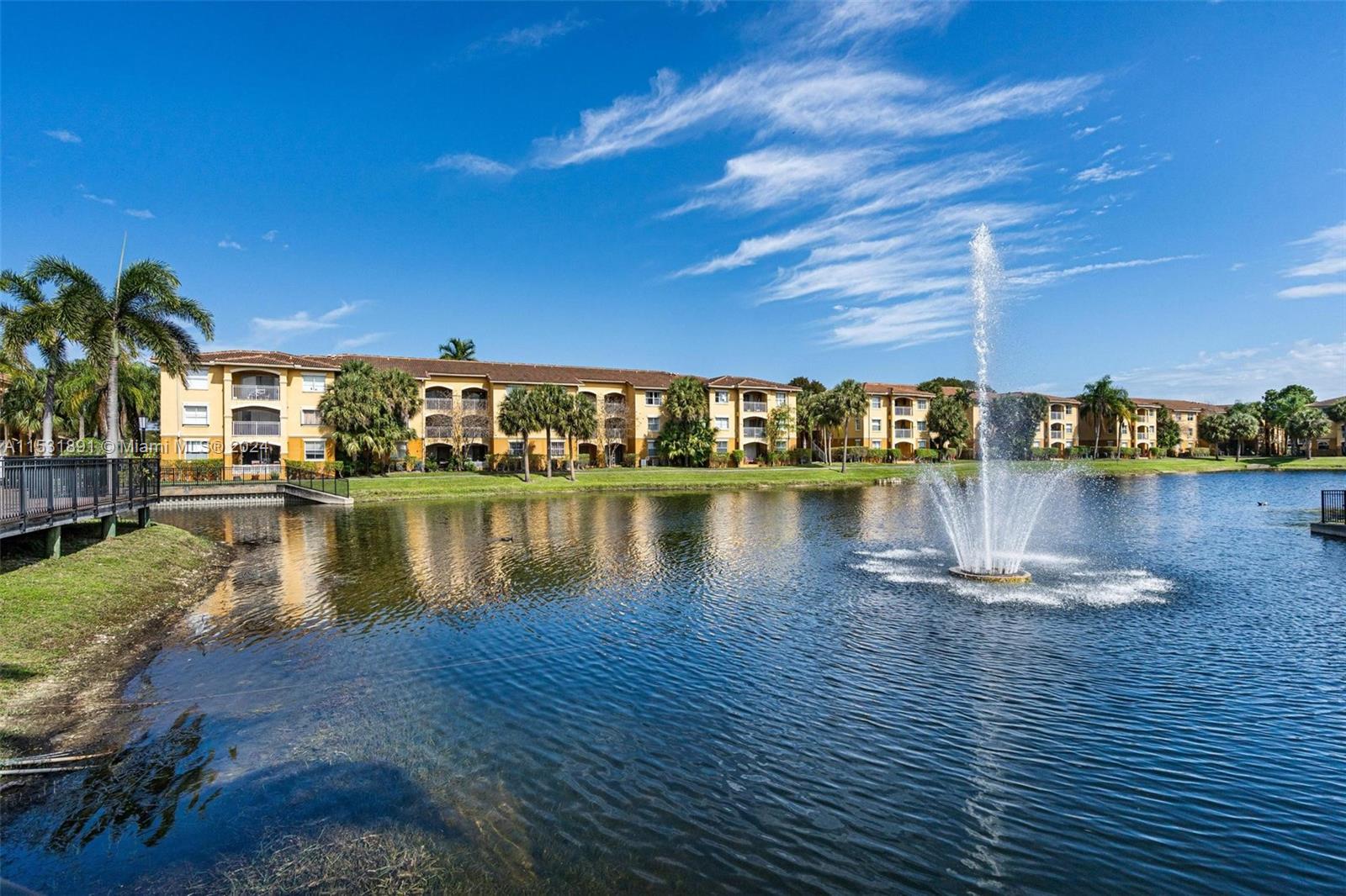 155 NW 96th Ter # 102 Unit: 2-102