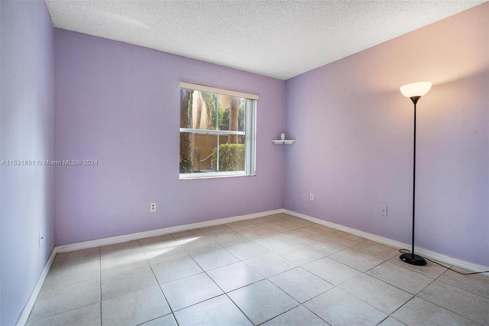 155 NW 96th Ter # 102 Unit: 2-102