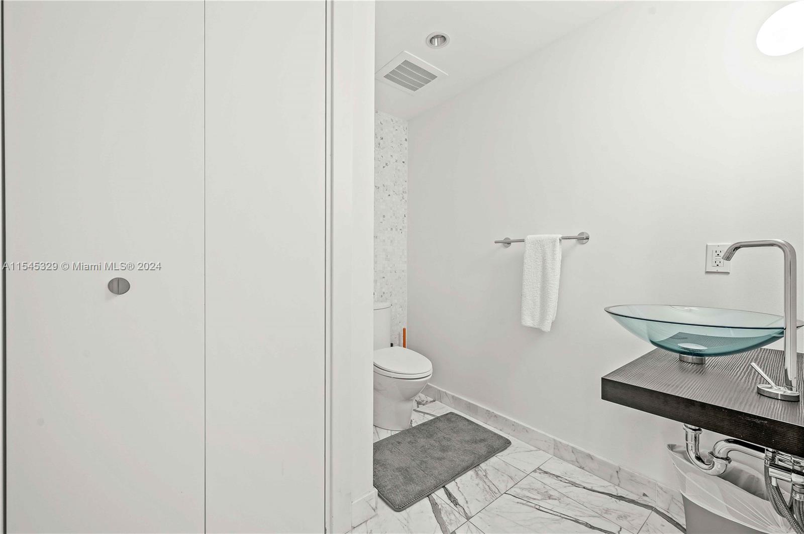 200 Biscayne Boulevard Way # 3805