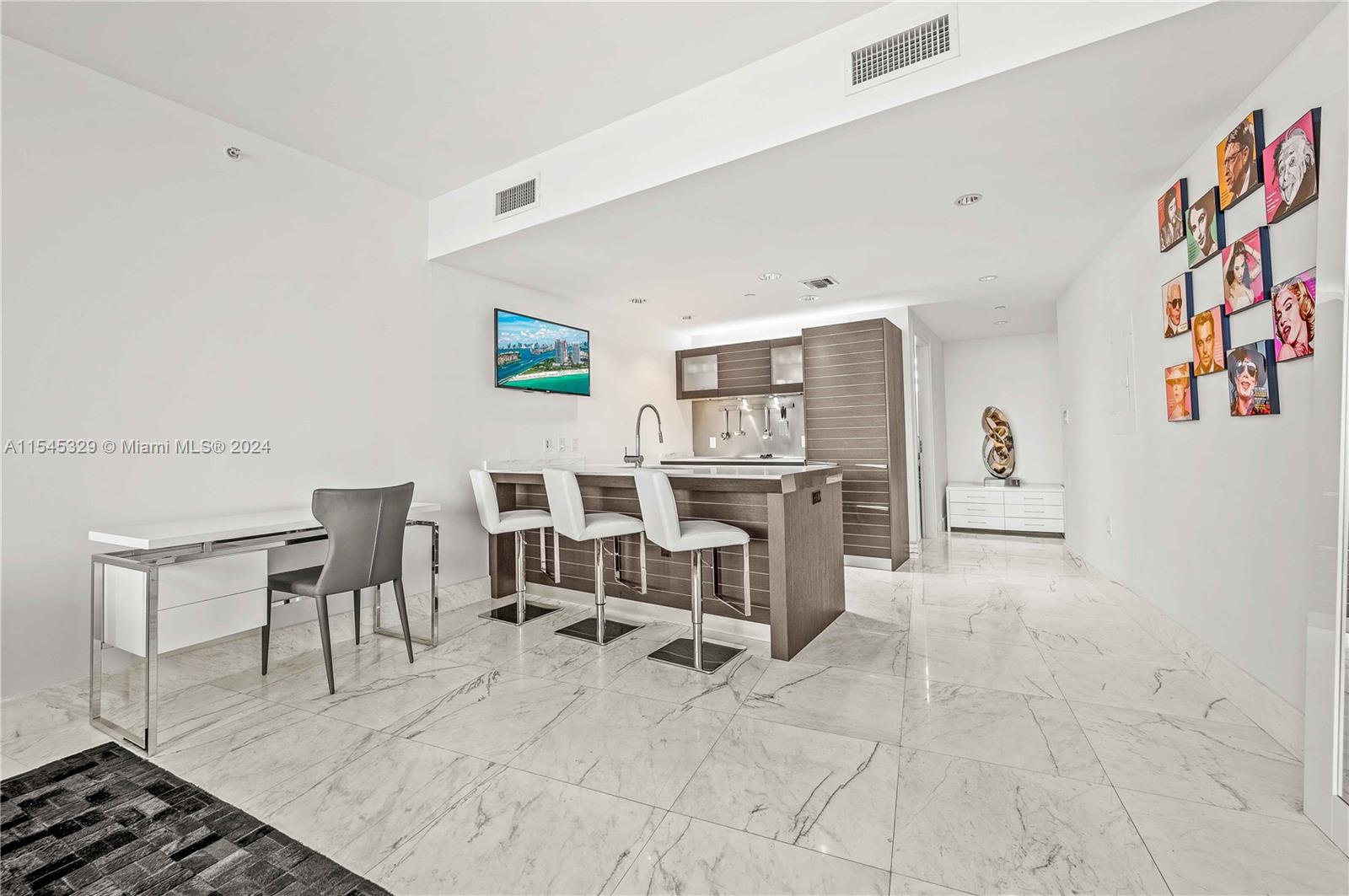 200 Biscayne Boulevard Way # 3805