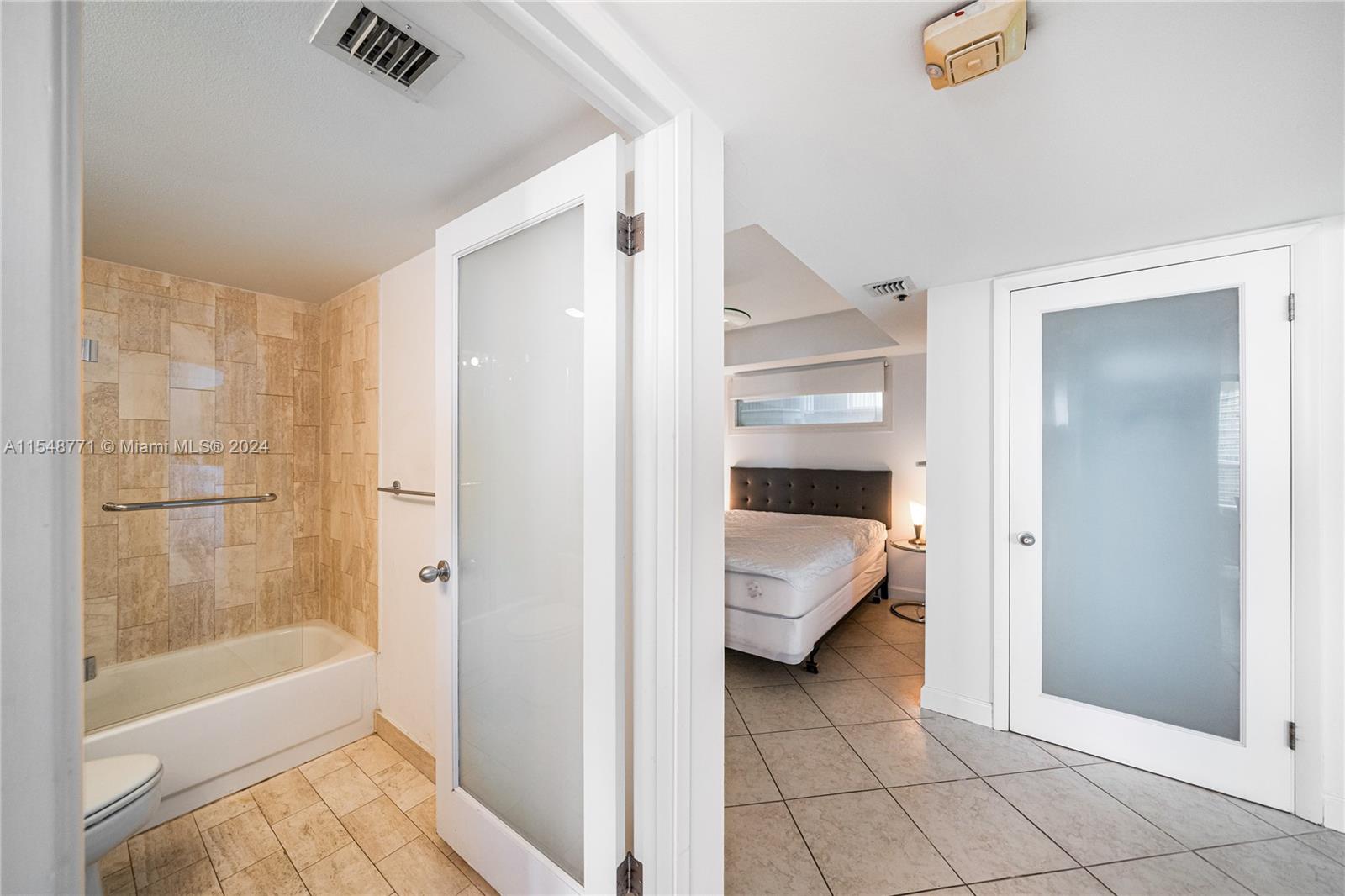 1717 N Bayshore Dr # 2636 Unit: A-2636