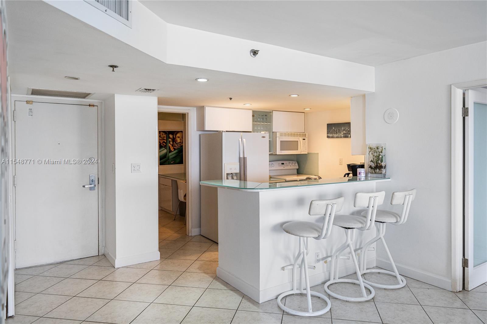 1717 N Bayshore Dr # 2636 Unit: A-2636