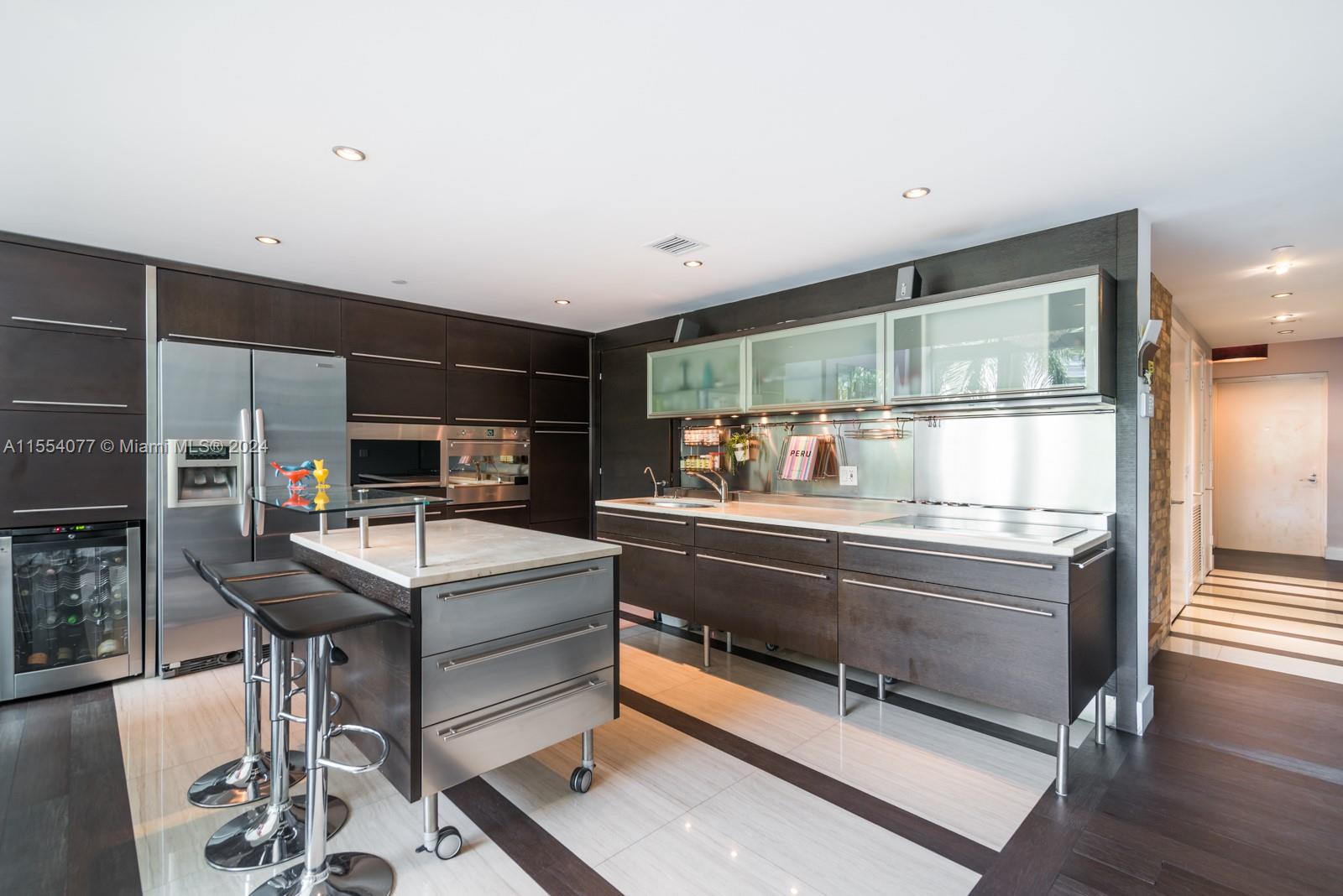 6000 Collins Ave # 310