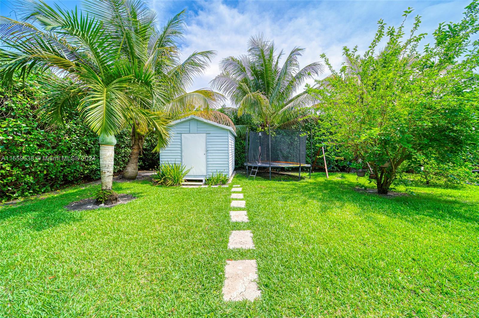 6623 SW 53rd Ter