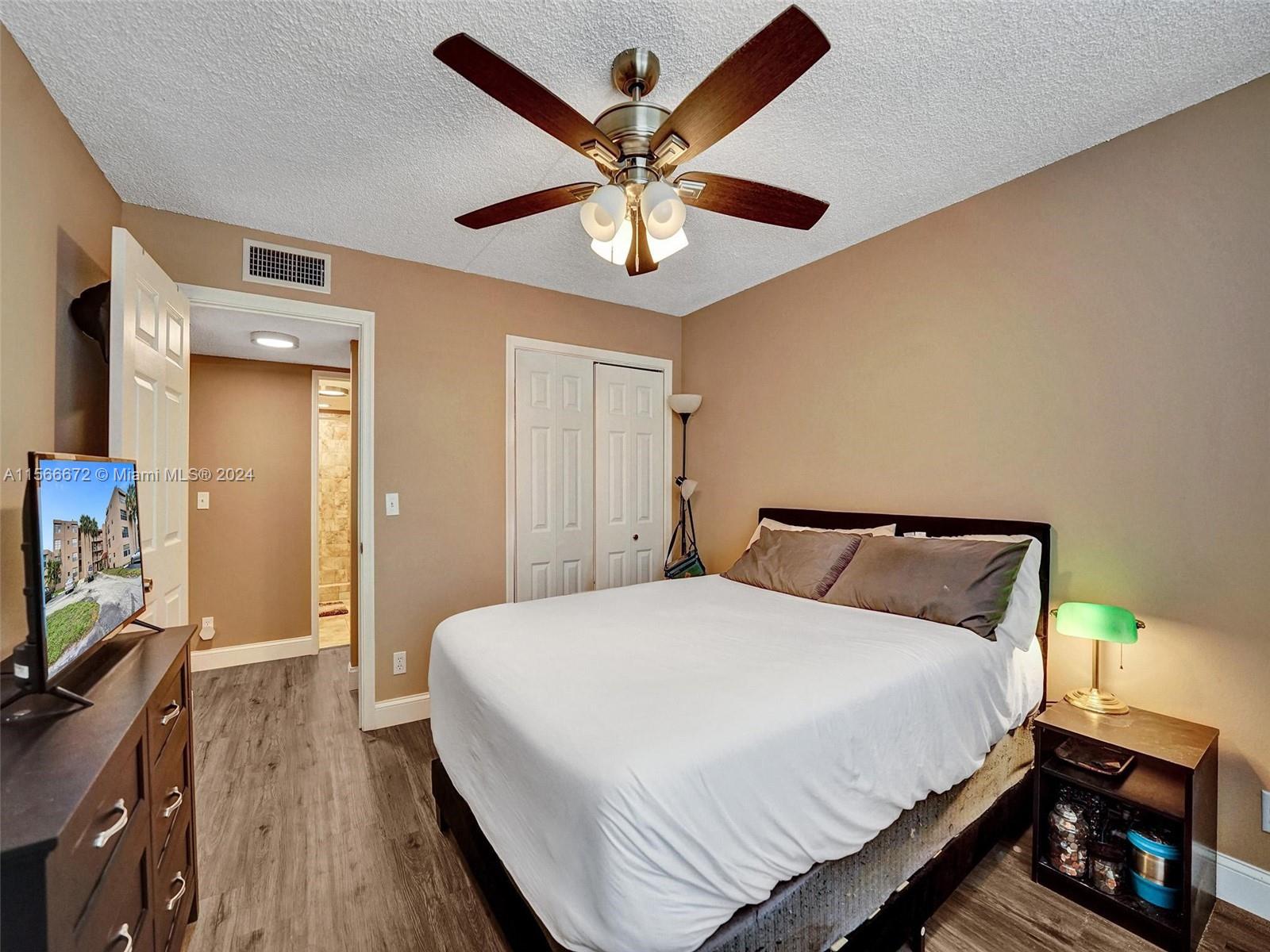 9450 Live Oak Pl # 304