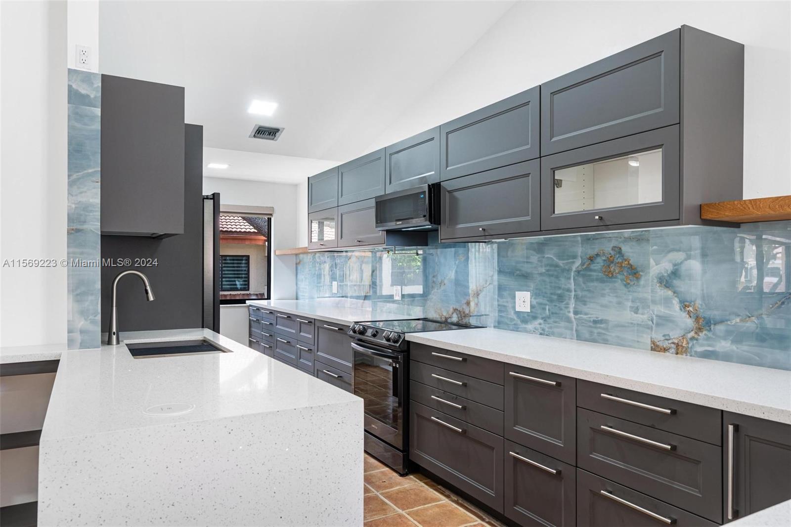 3346 Water Oak Dr # 1605