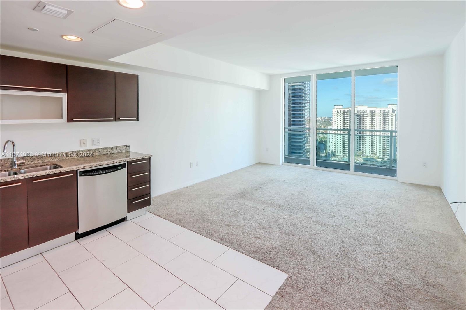 951 Brickell Ave # 3309