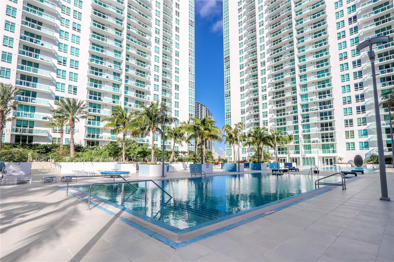 951 Brickell Ave # 3309