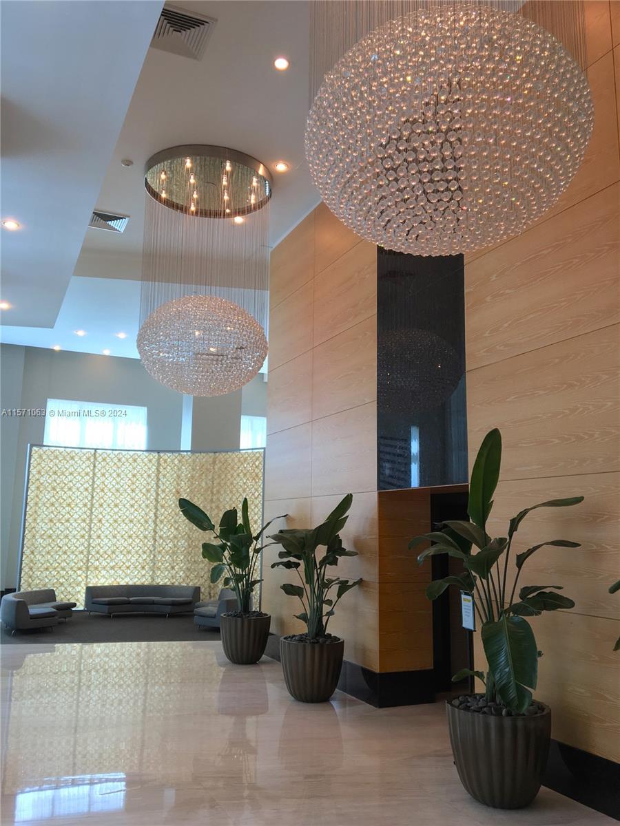 951 Brickell Ave # 3309