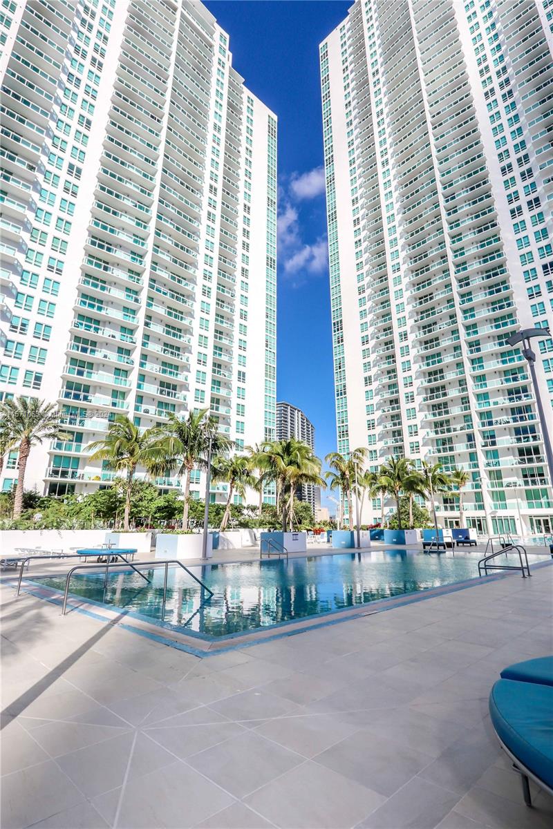 951 Brickell Ave # 3309