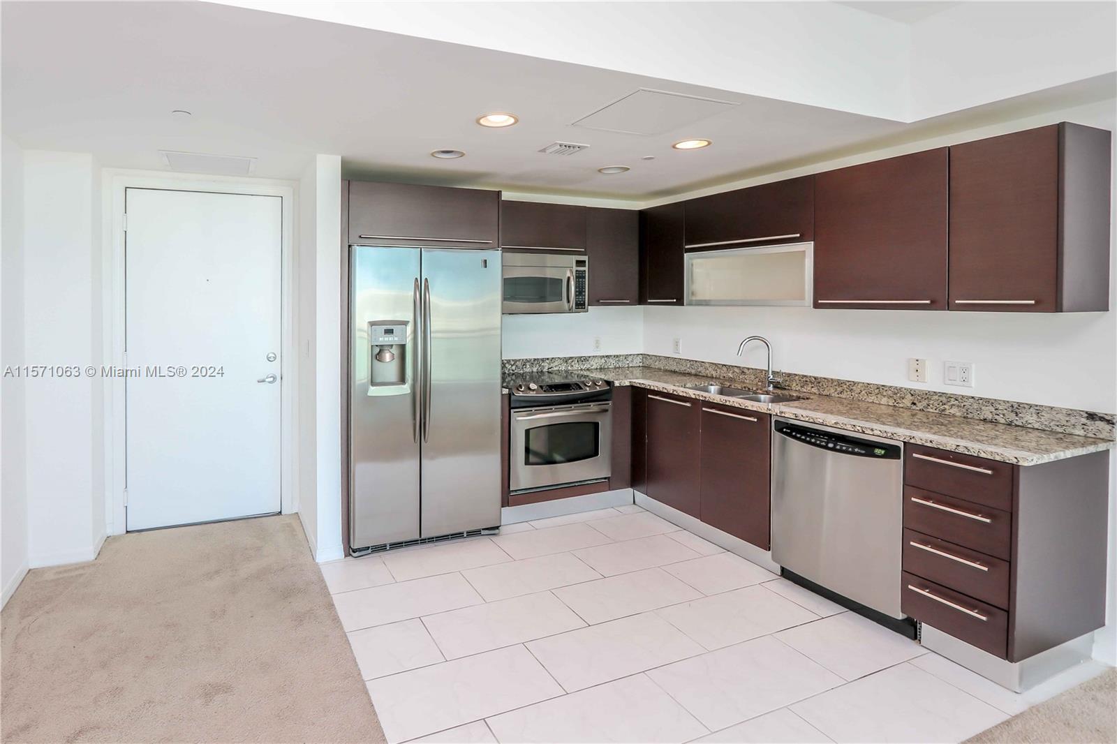 951 Brickell Ave # 3309