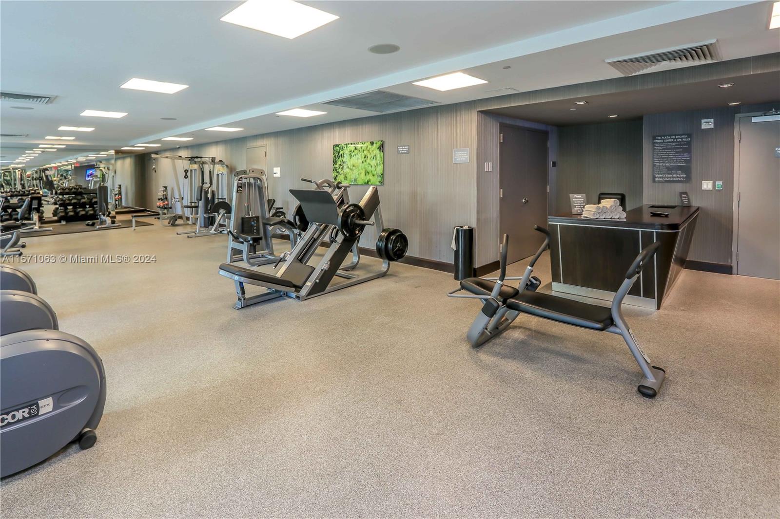 951 Brickell Ave # 3309