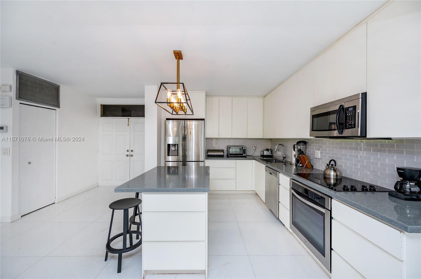 141 Crandon Blvd # 241