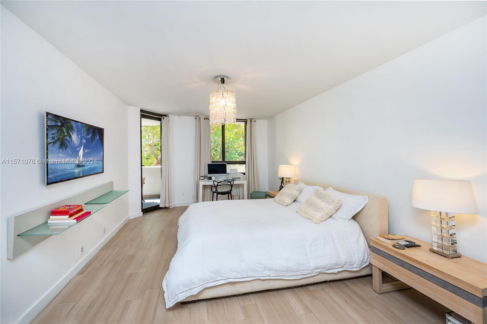 141 Crandon Blvd # 241