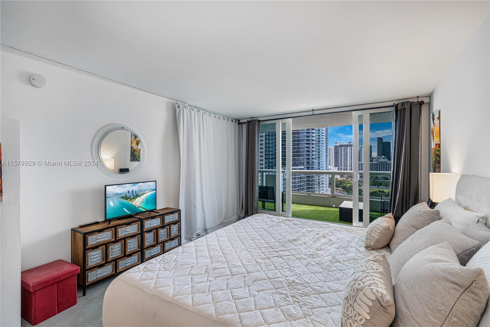 1717 N Bayshore Dr # 1937 Unit: A-1937