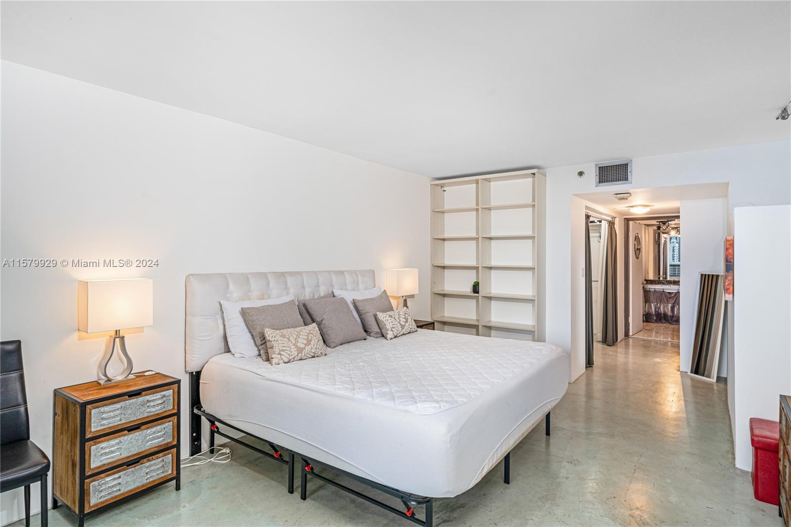 1717 N Bayshore Dr # 1937 Unit: A-1937