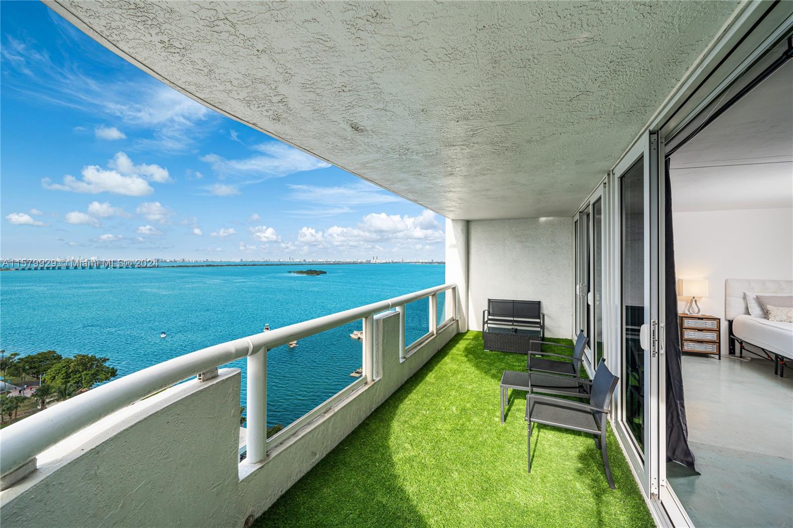 1717 N Bayshore Dr # 1937 Unit: A-1937