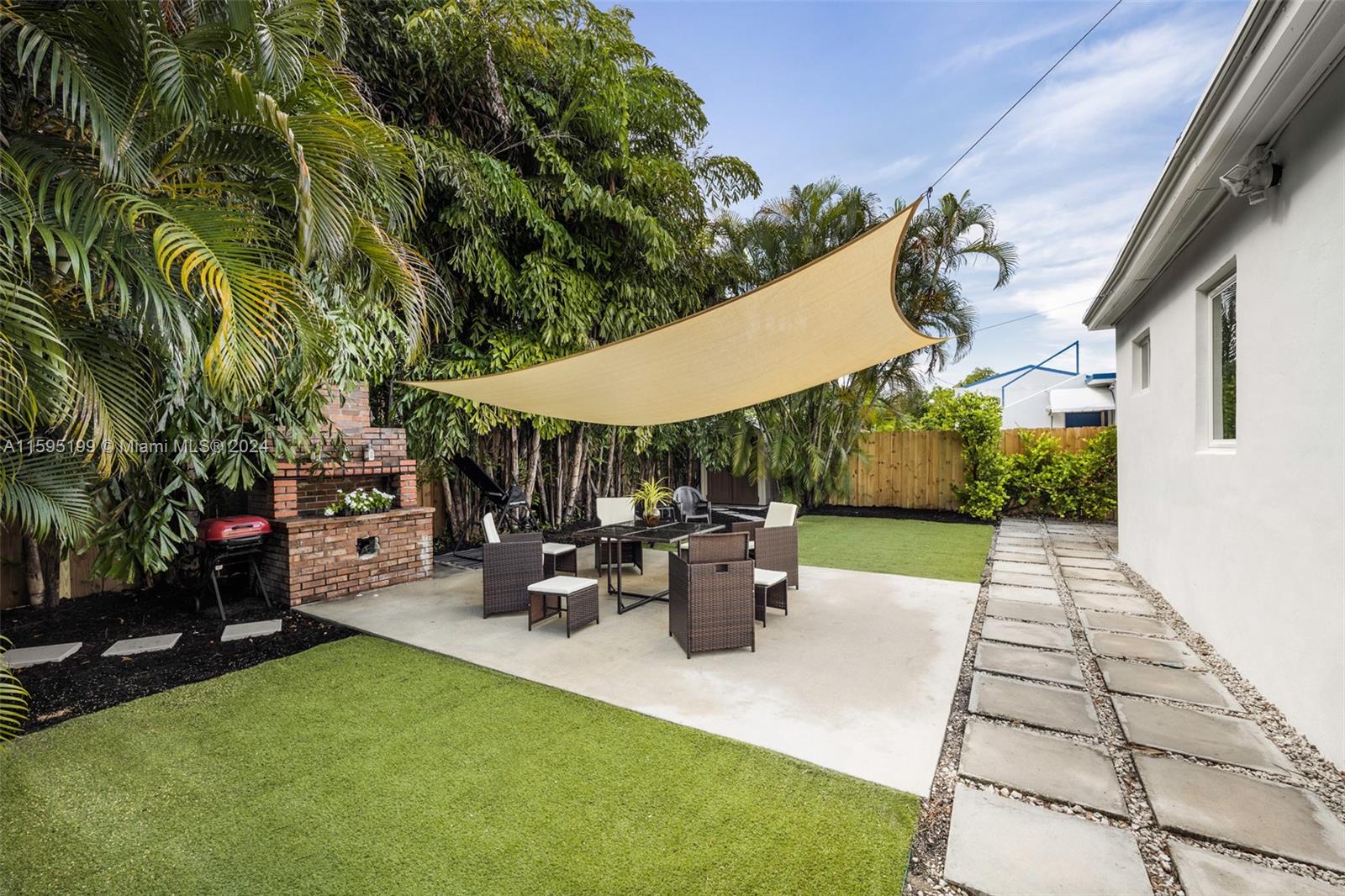 4420 NW 3rd Ave