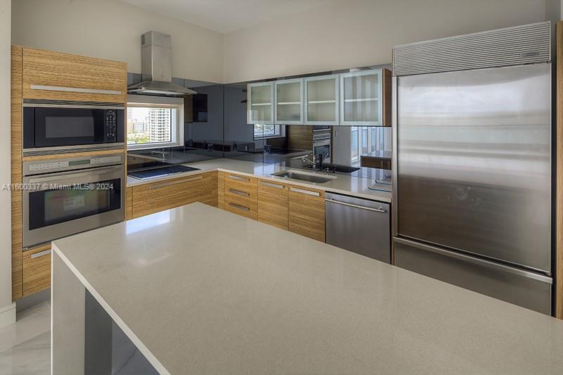 2020 N Bayshore Dr # 1710
