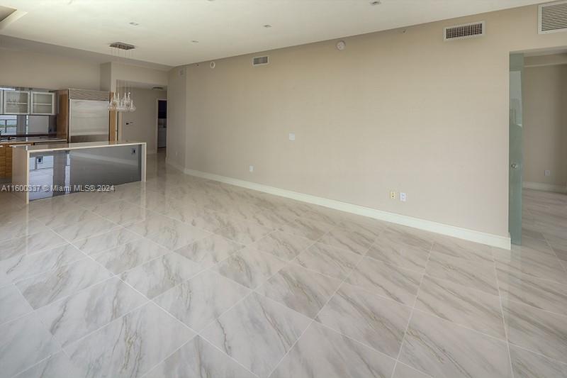 2020 N Bayshore Dr # 1710