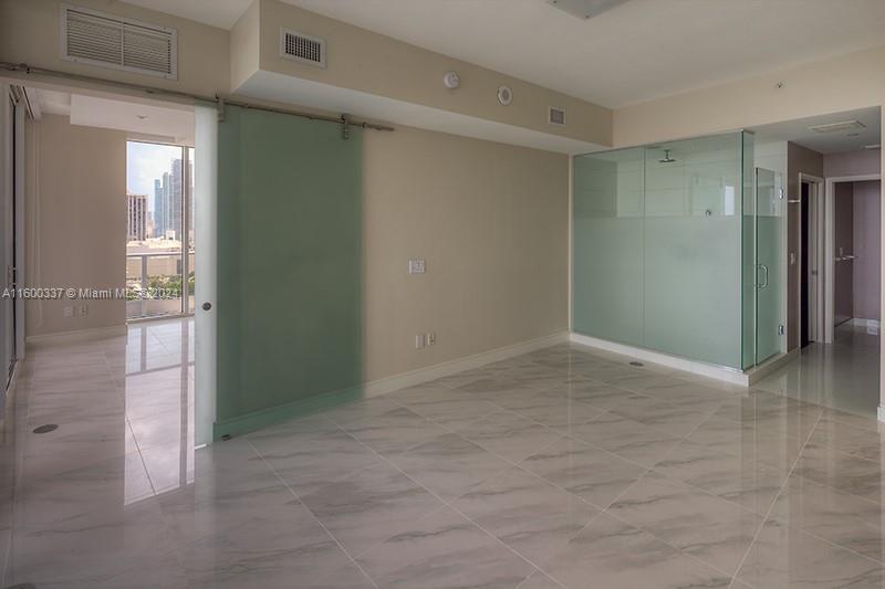 2020 N Bayshore Dr # 1710