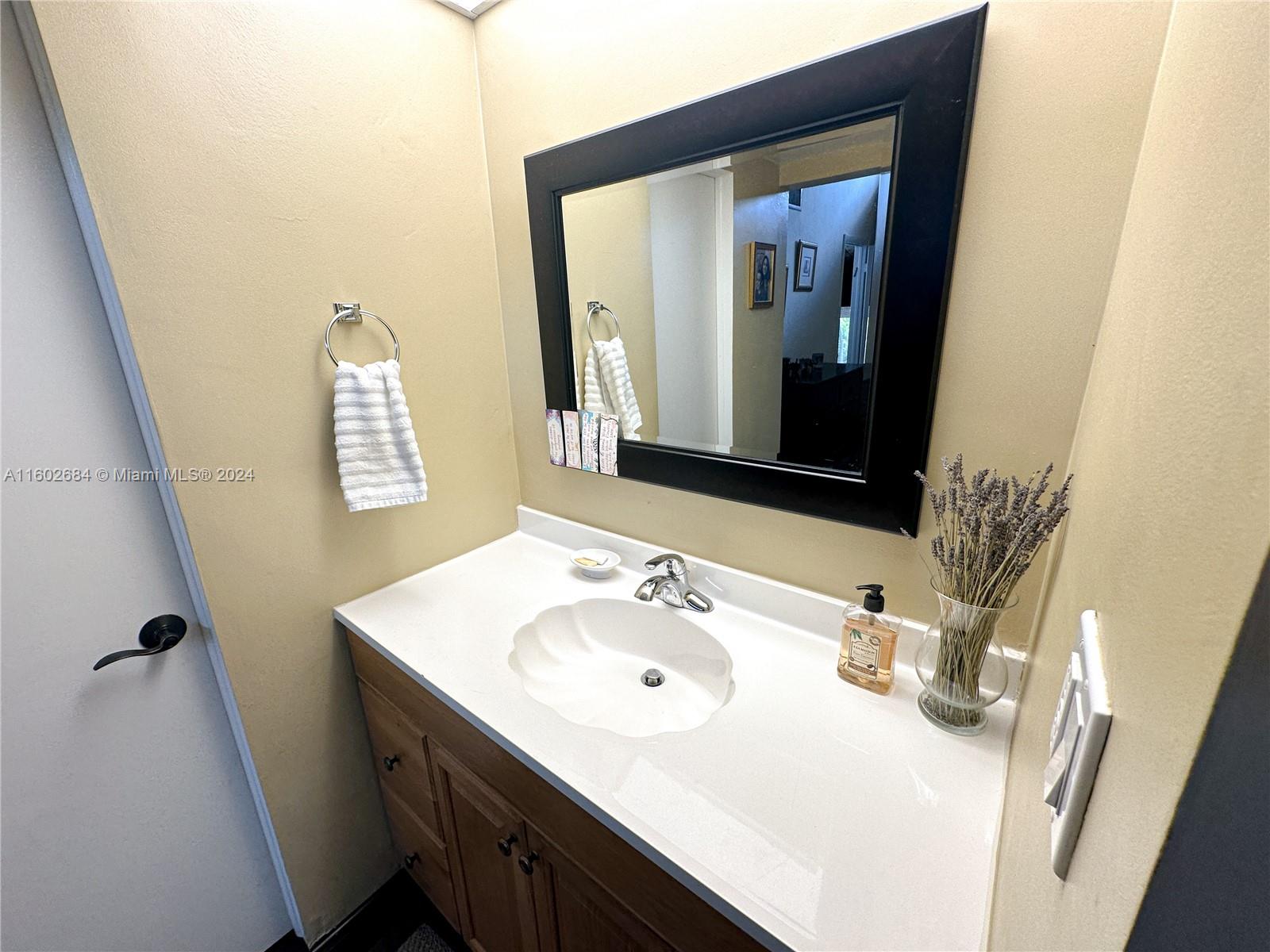 19224 NE 25th Ave # 262D
