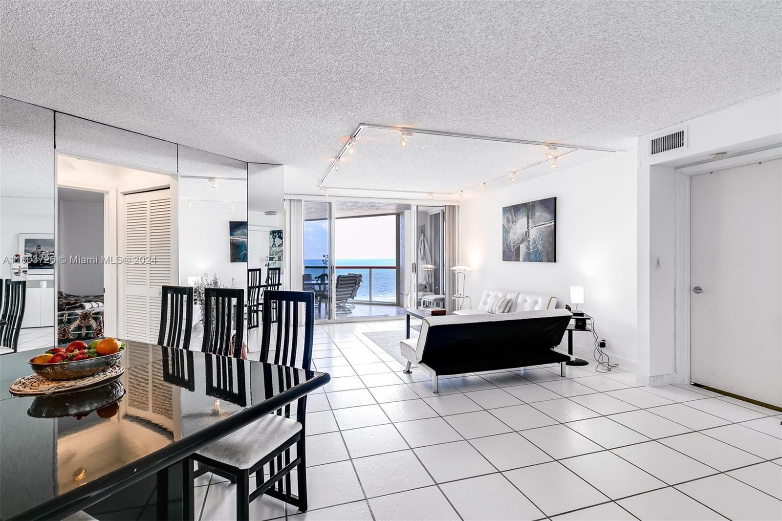 6767 Collins Ave # 1804
